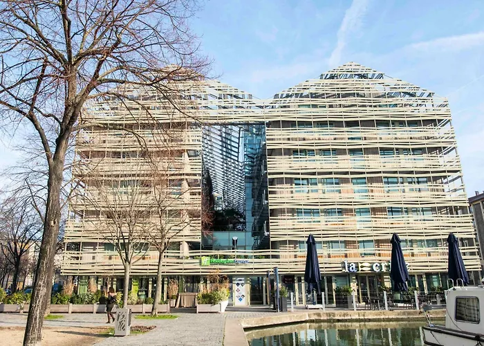 Holiday Inn Express -Canal De La Villette By IhgHotel Pas Cher Paris